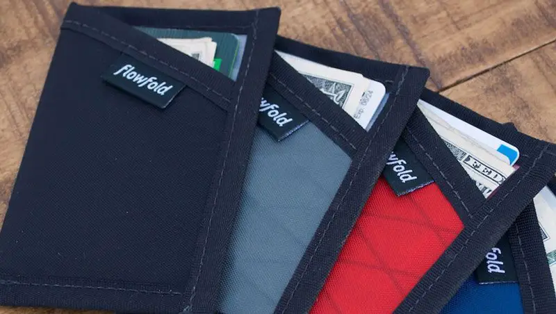 4 different version of the flowfold wallet