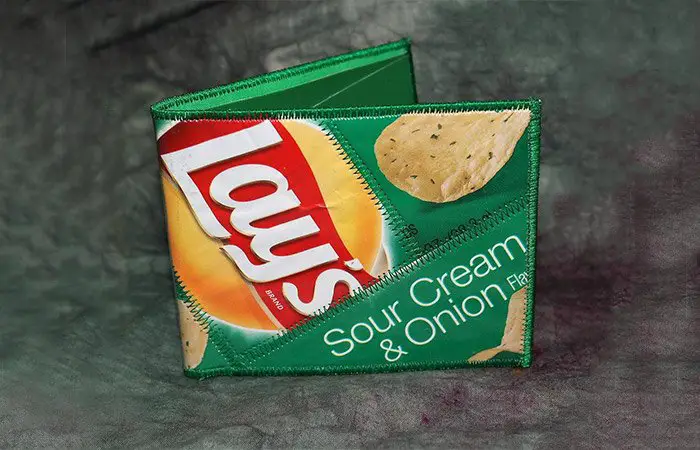 Lays-Chips-Recycled-Wallet