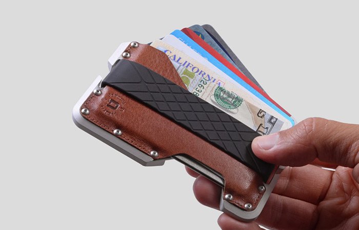 Dango-d01-wallet