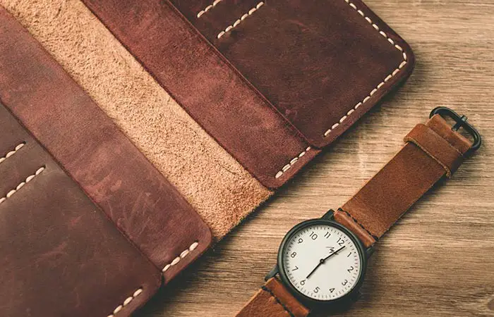 leather-wallet-and-watch