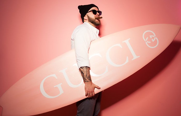 Gucci-Surfboard-display
